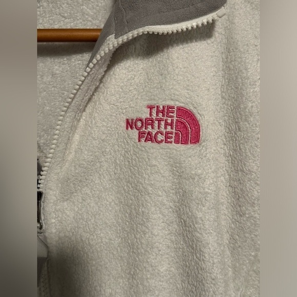 North Face Fleece Jacket Special Edition Breast Cancer - Picture 3 of 8
